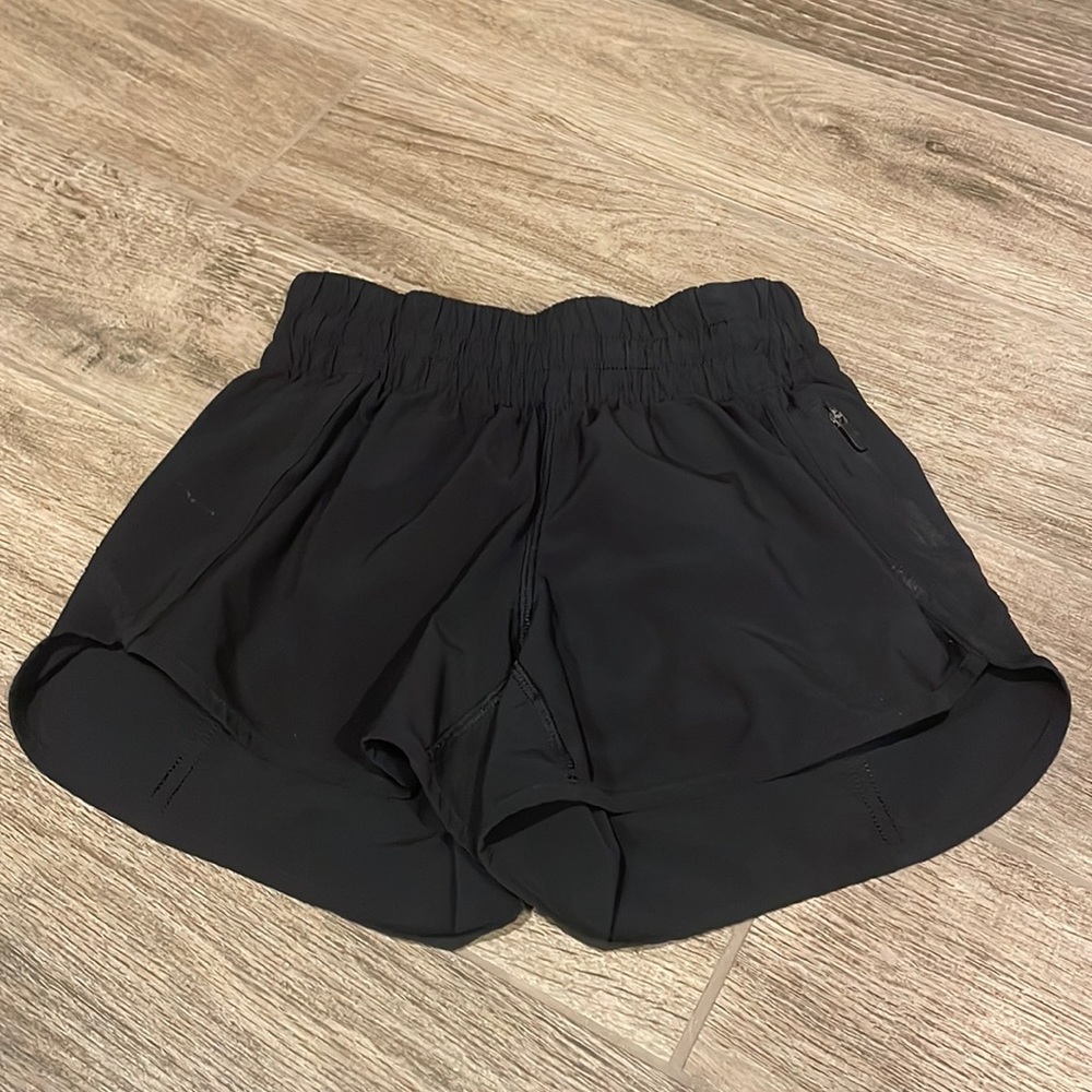 lululemon: track that 4’ short